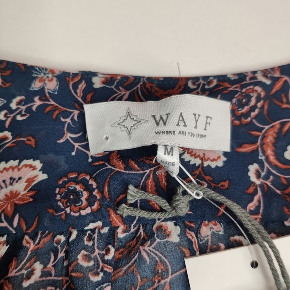 WAYF Long Sleeve Tied Keyhole Top NWT - Picture 3 of 8